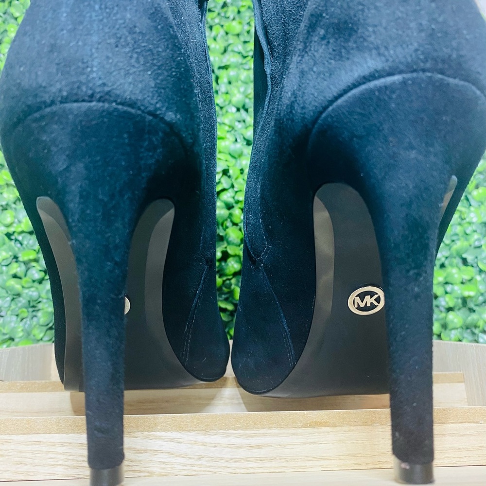 Michael Kors booties, used in great condition.